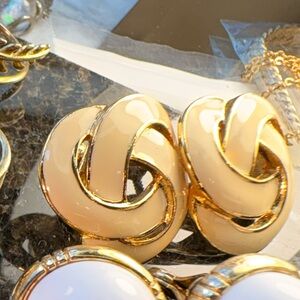 Napier Elegant Gold ,cream and Silver Jewelry Set nwot